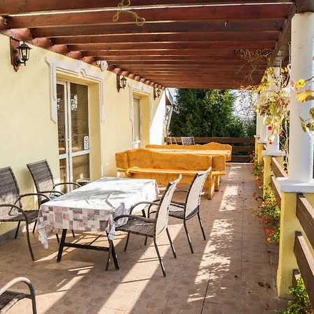 Bed & Breakfast Huszar Panzio Es Etterem 3*