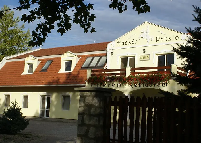 Huszar Panzio Es Etterem Sárospatak