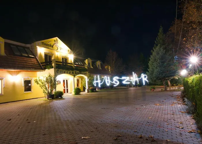 Huszar Panzio Es Etterem Sárospatak